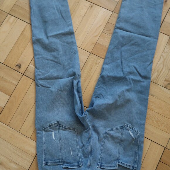 Good American - GOOD LEGS STRAIGHT JEANS - Picture 5 of 5